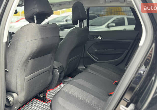 Черный Пежо 308, объемом двигателя 1.56 л и пробегом 277 тыс. км за 10500 $, фото 15 на Automoto.ua