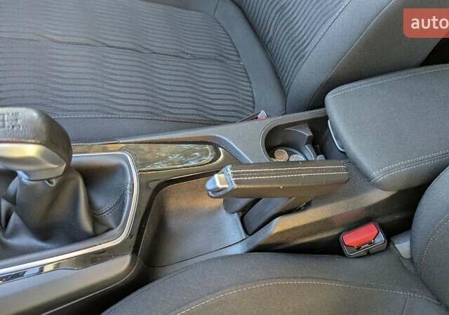 Черный Пежо 308, объемом двигателя 1.6 л и пробегом 270 тыс. км за 7800 $, фото 14 на Automoto.ua