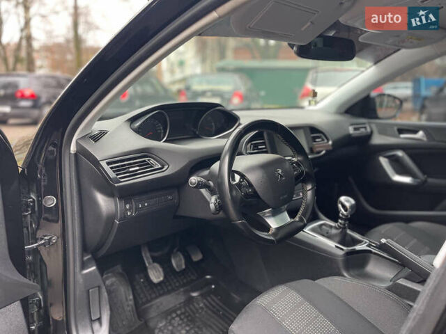 Чорний Пежо 308, об'ємом двигуна 1.6 л та пробігом 153 тис. км за 9200 $, фото 39 на Automoto.ua