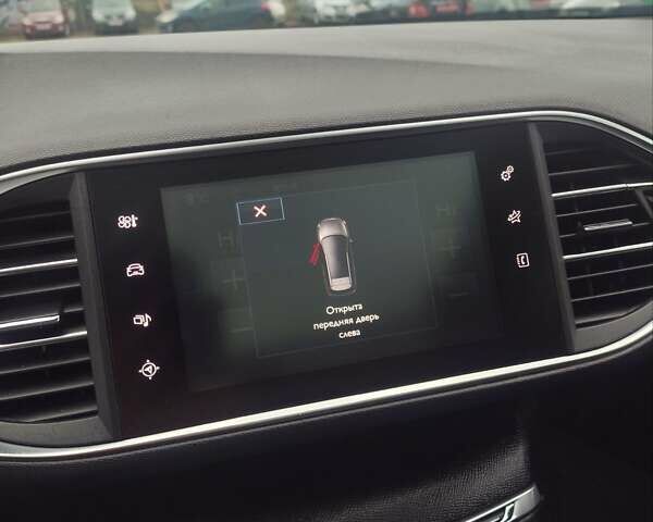 Черный Пежо 308, объемом двигателя 1.6 л и пробегом 178 тыс. км за 9950 $, фото 22 на Automoto.ua