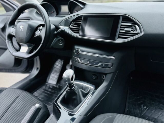 Черный Пежо 308, объемом двигателя 1.6 л и пробегом 217 тыс. км за 6700 $, фото 7 на Automoto.ua