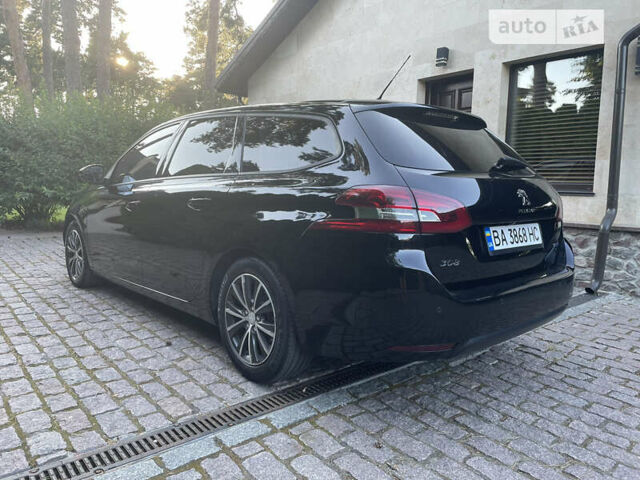 Черный Пежо 308, объемом двигателя 1.56 л и пробегом 232 тыс. км за 9999 $, фото 6 на Automoto.ua