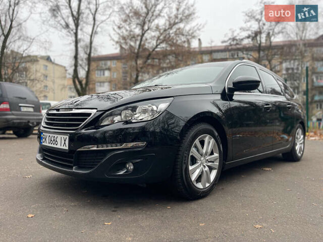 Чорний Пежо 308, об'ємом двигуна 1.6 л та пробігом 153 тис. км за 9200 $, фото 5 на Automoto.ua