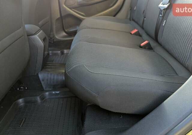 Черный Пежо 308, объемом двигателя 1.6 л и пробегом 270 тыс. км за 7800 $, фото 15 на Automoto.ua