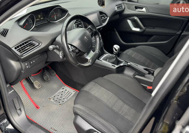 Черный Пежо 308, объемом двигателя 1.56 л и пробегом 277 тыс. км за 10500 $, фото 11 на Automoto.ua