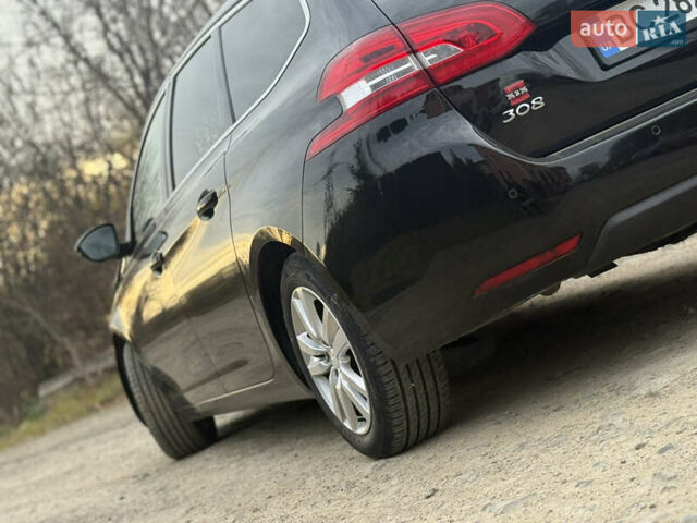 Черный Пежо 308, объемом двигателя 1.56 л и пробегом 198 тыс. км за 5799 $, фото 7 на Automoto.ua