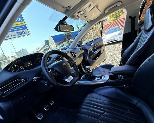 Черный Пежо 308, объемом двигателя 1.56 л и пробегом 200 тыс. км за 10999 $, фото 62 на Automoto.ua