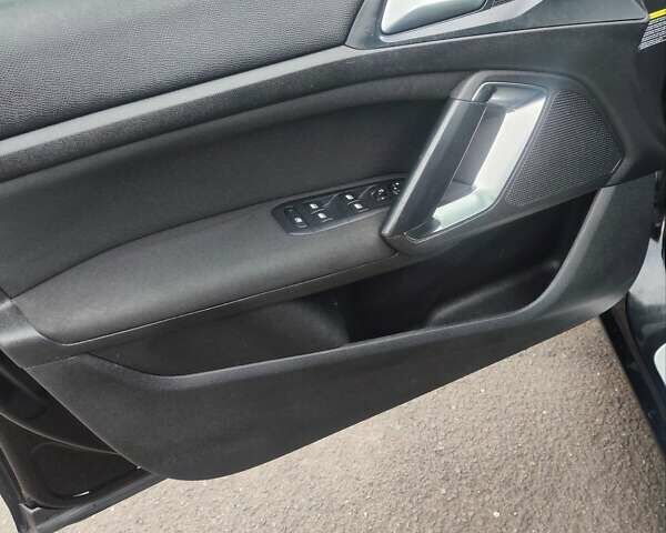 Черный Пежо 308, объемом двигателя 1.6 л и пробегом 178 тыс. км за 9950 $, фото 35 на Automoto.ua