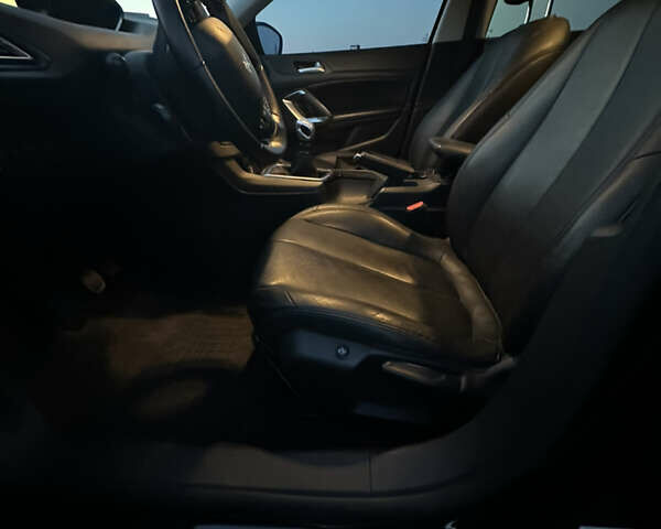 Черный Пежо 308, объемом двигателя 1.6 л и пробегом 253 тыс. км за 9000 $, фото 11 на Automoto.ua