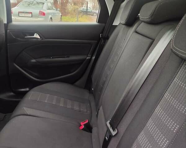 Черный Пежо 308, объемом двигателя 1.6 л и пробегом 178 тыс. км за 9950 $, фото 50 на Automoto.ua