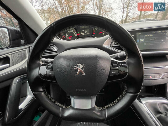 Чорний Пежо 308, об'ємом двигуна 1.6 л та пробігом 153 тис. км за 9200 $, фото 42 на Automoto.ua