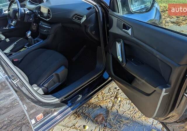 Черный Пежо 308, объемом двигателя 1.6 л и пробегом 270 тыс. км за 7800 $, фото 26 на Automoto.ua