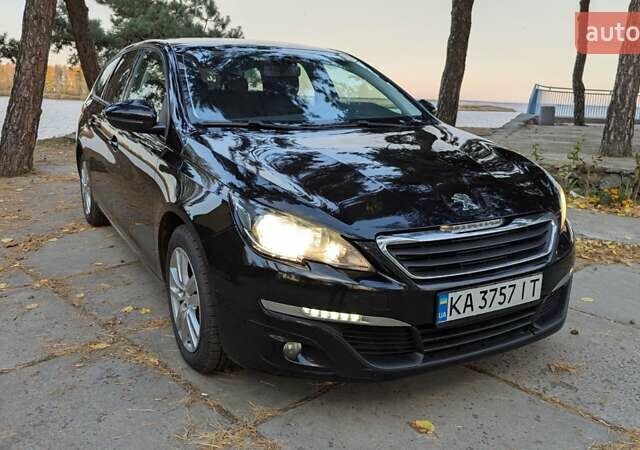 Черный Пежо 308, объемом двигателя 1.6 л и пробегом 270 тыс. км за 7800 $, фото 4 на Automoto.ua
