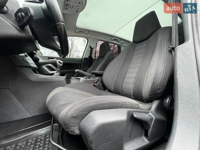 Чорний Пежо 308, об'ємом двигуна 1.6 л та пробігом 153 тис. км за 9200 $, фото 37 на Automoto.ua