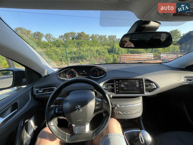 Черный Пежо 308, объемом двигателя 1.56 л и пробегом 284 тыс. км за 9300 $, фото 10 на Automoto.ua