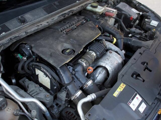 Чорний Пежо 308, об'ємом двигуна 1.6 л та пробігом 310 тис. км за 7500 $, фото 14 на Automoto.ua