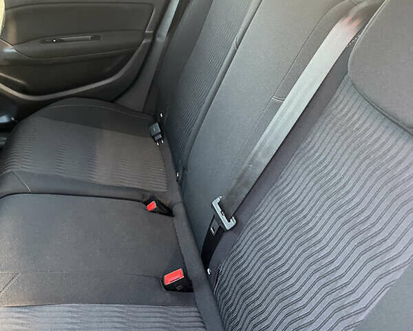 Черный Пежо 308, объемом двигателя 1.56 л и пробегом 284 тыс. км за 9300 $, фото 24 на Automoto.ua