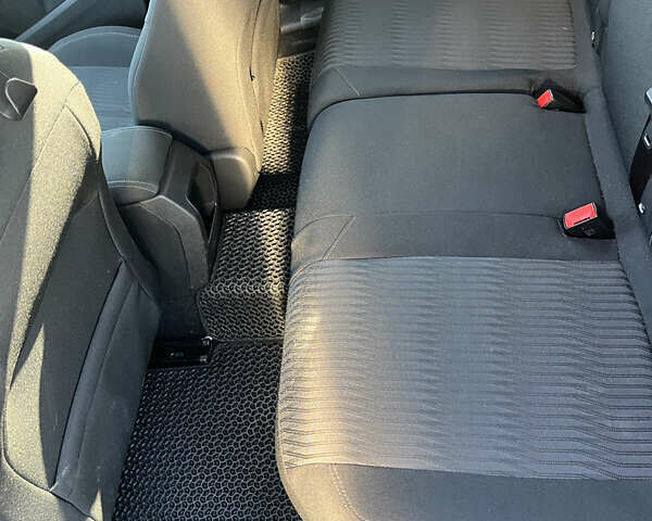 Черный Пежо 308, объемом двигателя 1.56 л и пробегом 284 тыс. км за 9300 $, фото 23 на Automoto.ua