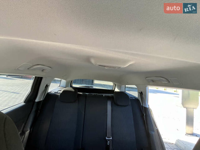 Черный Пежо 308, объемом двигателя 1.56 л и пробегом 284 тыс. км за 9300 $, фото 27 на Automoto.ua