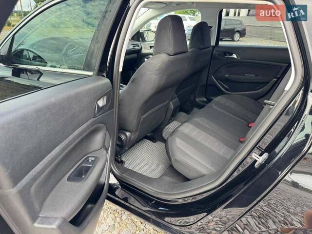 Черный Пежо 308, объемом двигателя 1.56 л и пробегом 221 тыс. км за 10750 $, фото 19 на Automoto.ua