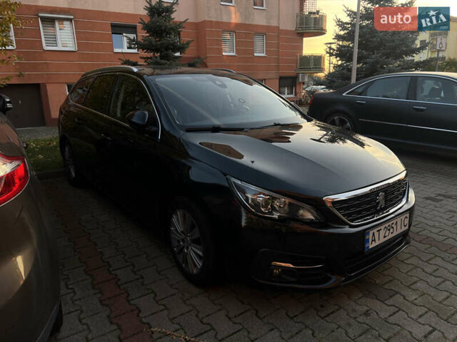 Чорний Пежо 308, об'ємом двигуна 1.56 л та пробігом 230 тис. км за 10500 $, фото 1 на Automoto.ua