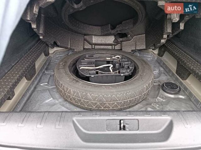 Черный Пежо 308, объемом двигателя 0 л и пробегом 220 тыс. км за 11000 $, фото 9 на Automoto.ua