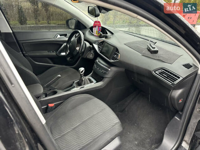 Черный Пежо 308, объемом двигателя 1.6 л и пробегом 225 тыс. км за 5999 $, фото 11 на Automoto.ua