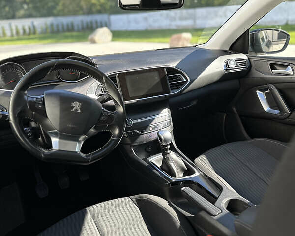 Черный Пежо 308, объемом двигателя 1.6 л и пробегом 212 тыс. км за 9500 $, фото 14 на Automoto.ua