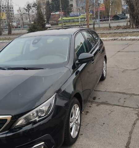 Черный Пежо 308, объемом двигателя 1.5 л и пробегом 175 тыс. км за 12900 $, фото 1 на Automoto.ua