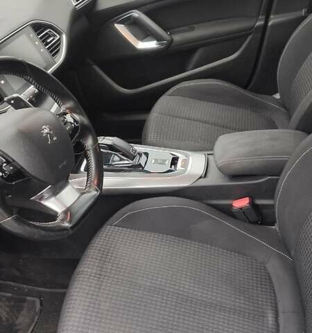 Черный Пежо 308, объемом двигателя 1.5 л и пробегом 175 тыс. км за 12900 $, фото 8 на Automoto.ua