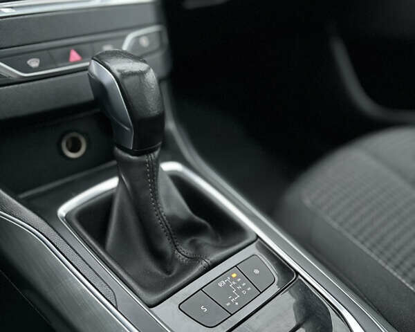 Черный Пежо 308, объемом двигателя 1.5 л и пробегом 190 тыс. км за 11100 $, фото 20 на Automoto.ua