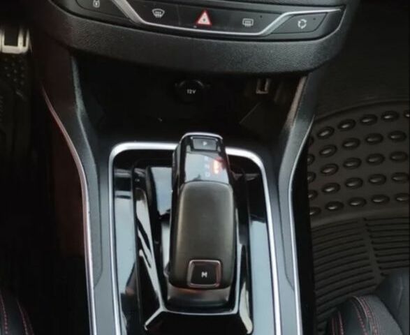 Черный Пежо 308, объемом двигателя 1.5 л и пробегом 196 тыс. км за 14300 $, фото 9 на Automoto.ua