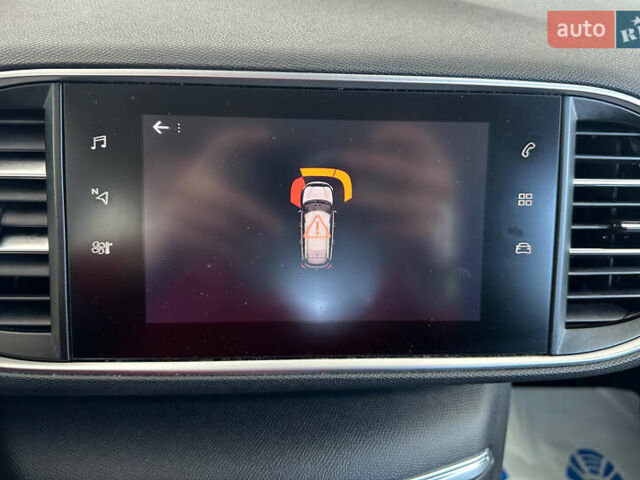 Черный Пежо 308, объемом двигателя 0 л и пробегом 175 тыс. км за 11950 $, фото 26 на Automoto.ua