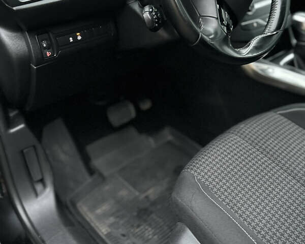 Черный Пежо 308, объемом двигателя 1.5 л и пробегом 190 тыс. км за 11100 $, фото 23 на Automoto.ua