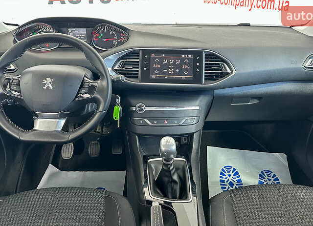 Черный Пежо 308, объемом двигателя 0 л и пробегом 175 тыс. км за 11950 $, фото 19 на Automoto.ua