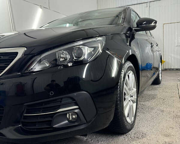 Чорний Пежо 308, об'ємом двигуна 1.5 л та пробігом 167 тис. км за 13000 $, фото 9 на Automoto.ua