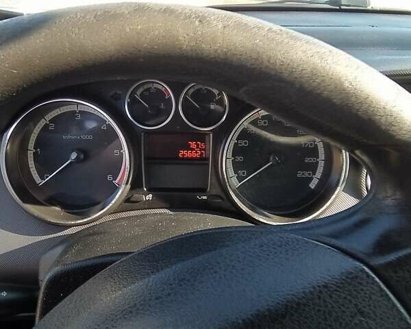 Фиолетовый Пежо 308, объемом двигателя 1.6 л и пробегом 256 тыс. км за 5200 $, фото 10 на Automoto.ua