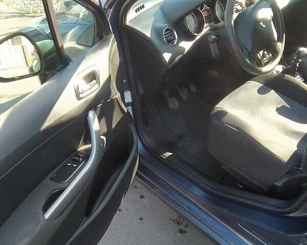 Фиолетовый Пежо 308, объемом двигателя 1.6 л и пробегом 256 тыс. км за 5200 $, фото 11 на Automoto.ua