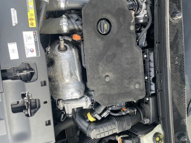 Фиолетовый Пежо 308, объемом двигателя 1.5 л и пробегом 181 тыс. км за 10000 $, фото 8 на Automoto.ua