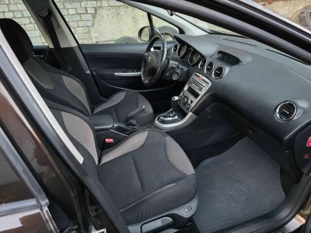 Коричневый Пежо 308, объемом двигателя 1.6 л и пробегом 143 тыс. км за 6600 $, фото 9 на Automoto.ua