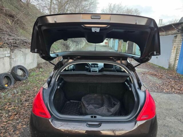 Коричневый Пежо 308, объемом двигателя 1.6 л и пробегом 143 тыс. км за 6600 $, фото 10 на Automoto.ua