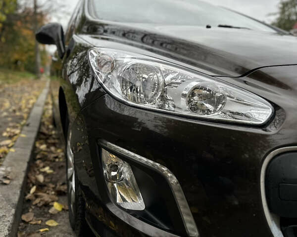 Коричневый Пежо 308, объемом двигателя 1.6 л и пробегом 262 тыс. км за 6700 $, фото 7 на Automoto.ua