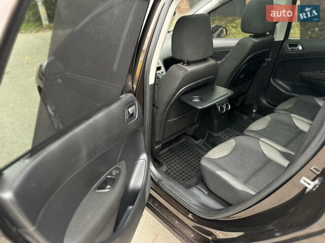 Коричневый Пежо 308, объемом двигателя 1.6 л и пробегом 262 тыс. км за 6700 $, фото 19 на Automoto.ua