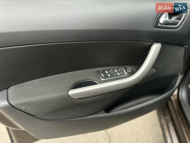 Коричневый Пежо 308, объемом двигателя 1.6 л и пробегом 262 тыс. км за 6700 $, фото 13 на Automoto.ua