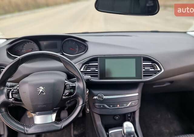 Пежо 308 2014 в Ровно на Automoto.ua Коричневый Пежо 308, объемом двигателя 1.56 л и пробегом 252 тыс. км за 9200 $, фото 19 на Automoto.ua