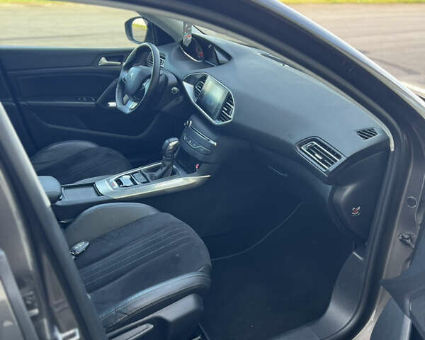 Коричневый Пежо 308, объемом двигателя 2 л и пробегом 240 тыс. км за 11300 $, фото 58 на Automoto.ua