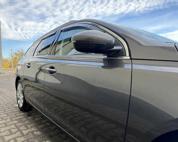 Коричневый Пежо 308, объемом двигателя 2 л и пробегом 240 тыс. км за 11300 $, фото 21 на Automoto.ua