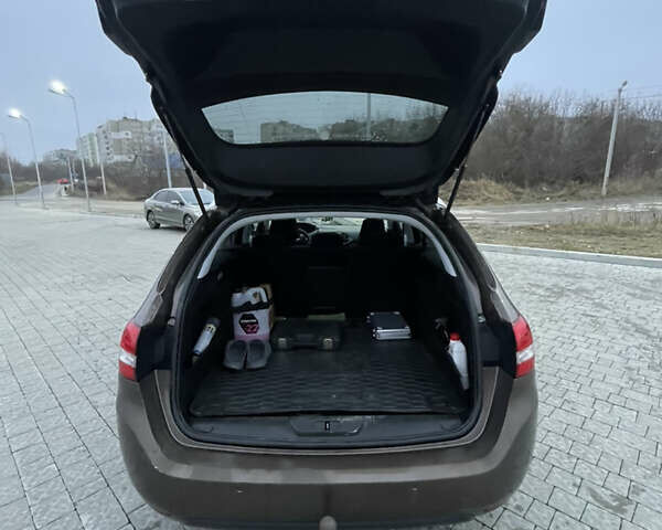 Коричневый Пежо 308, объемом двигателя 1.56 л и пробегом 309 тыс. км за 8000 $, фото 34 на Automoto.ua