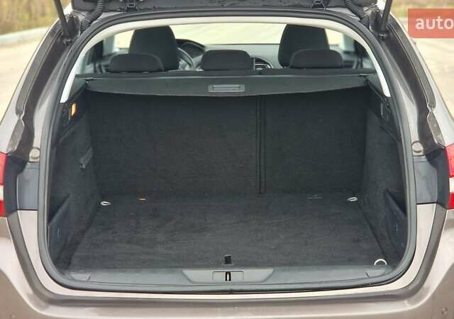 Пежо 308 2014 в Ровно на Automoto.ua Коричневый Пежо 308, объемом двигателя 1.56 л и пробегом 252 тыс. км за 9200 $, фото 11 на Automoto.ua