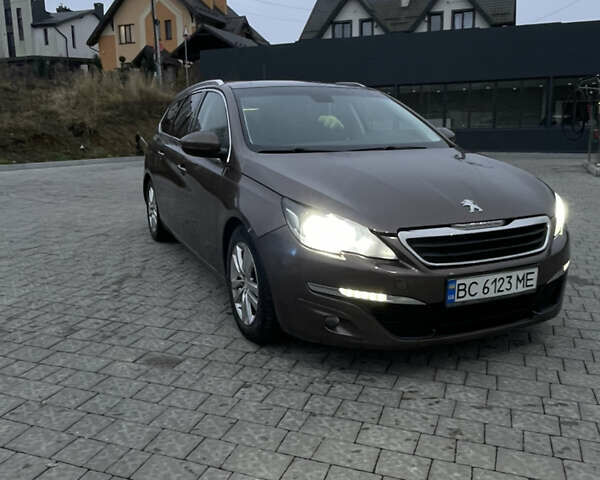 Коричневый Пежо 308, объемом двигателя 1.56 л и пробегом 309 тыс. км за 8000 $, фото 22 на Automoto.ua